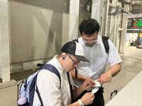 号車と座席を確認中です。